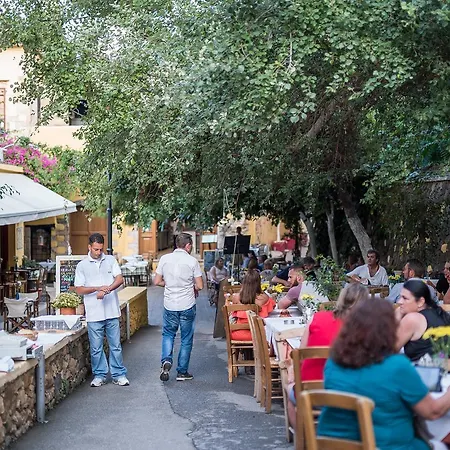 Готель Elia Portou Due Chania (Crete)