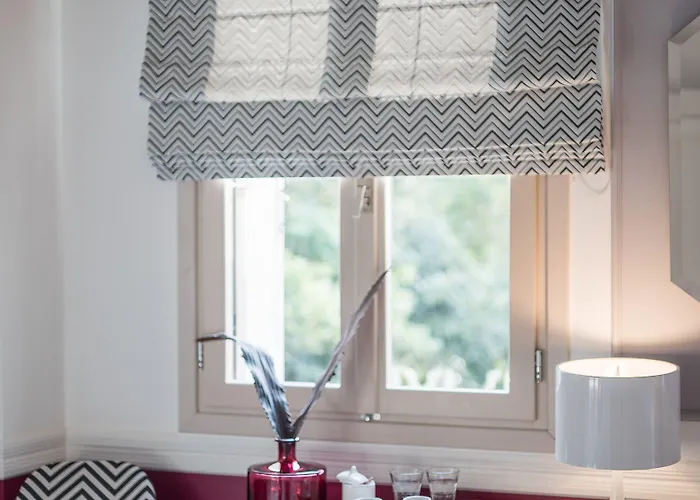 Elia Portou Due Hanya