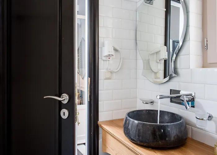 Otel Elia Portou Due 2*